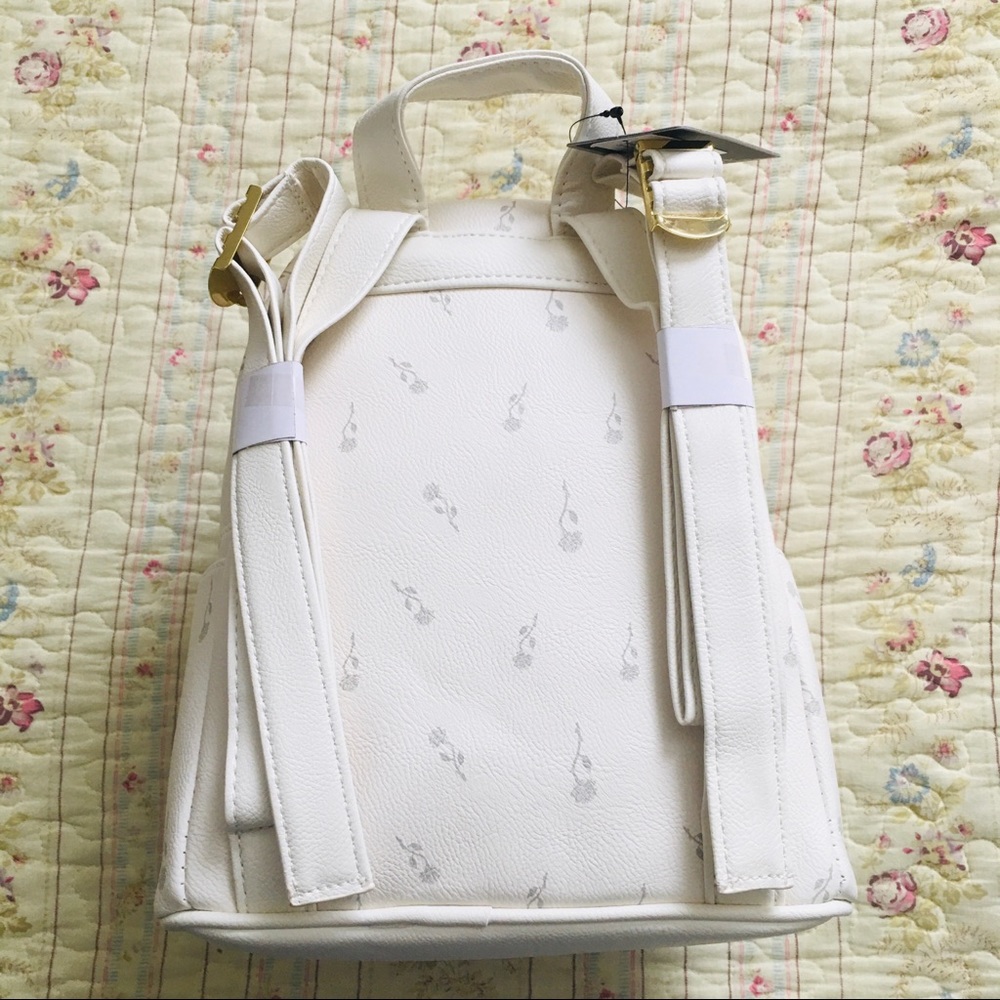 ❗️FIRM❗️Loungefly Disney Belle Ivory Backpack - Picture 3 of 8